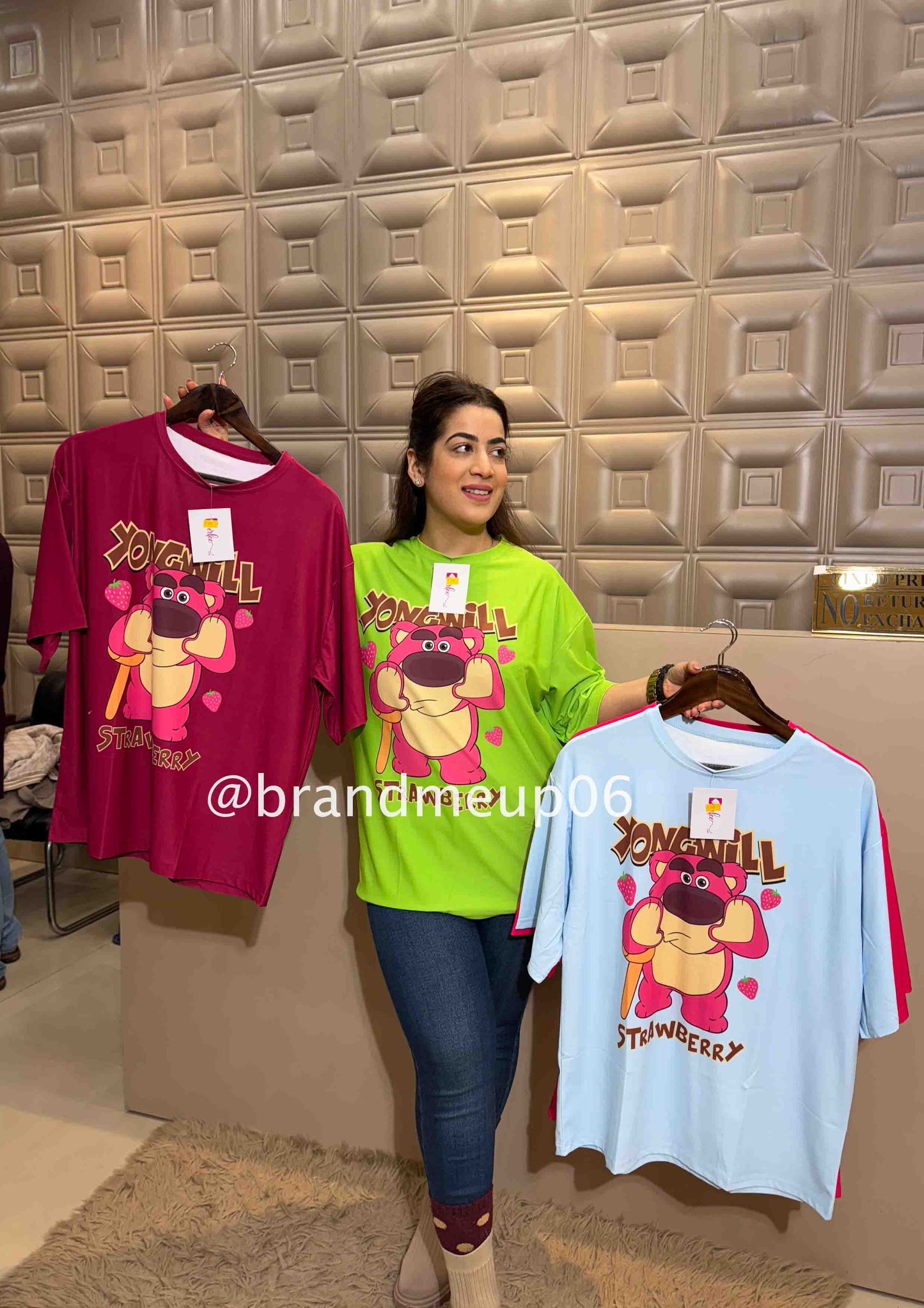 Baggie Tshirt (TEE-65) STRAWBERRY