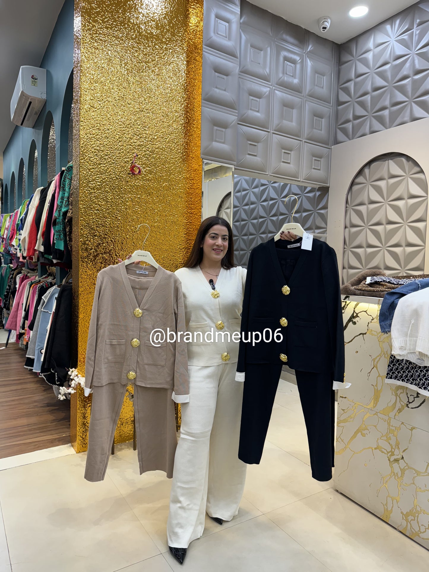 Woolen Cord With Golden Button (IMP-309)