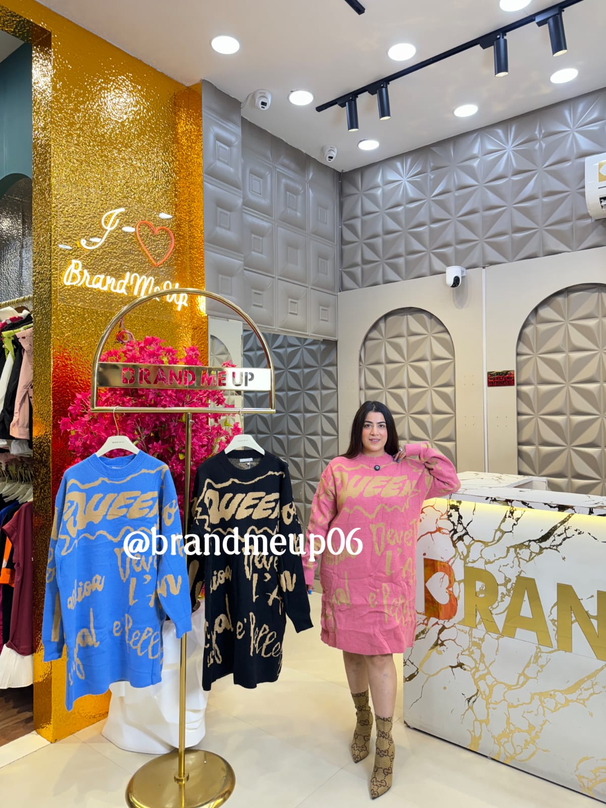 WOOLEN LONG DRESS QUEEN (IMP-523)