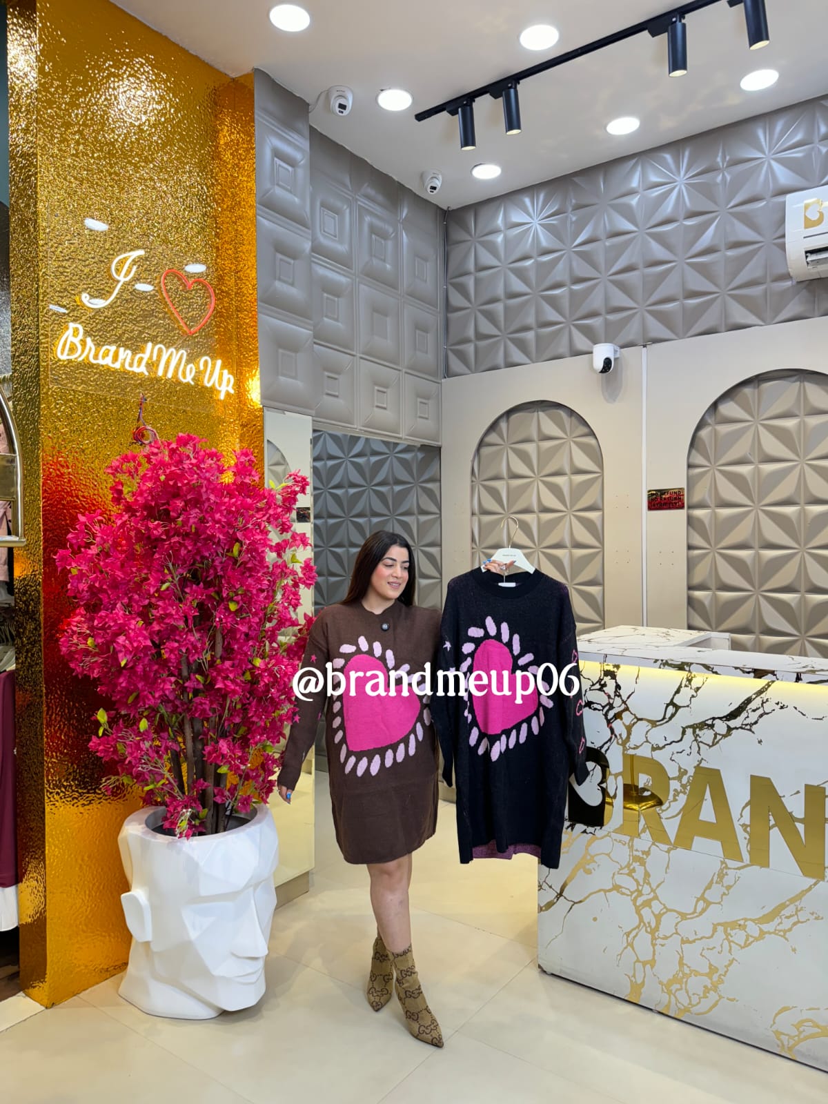 WOOLEN LONG DRESS HEART (IMP-526)