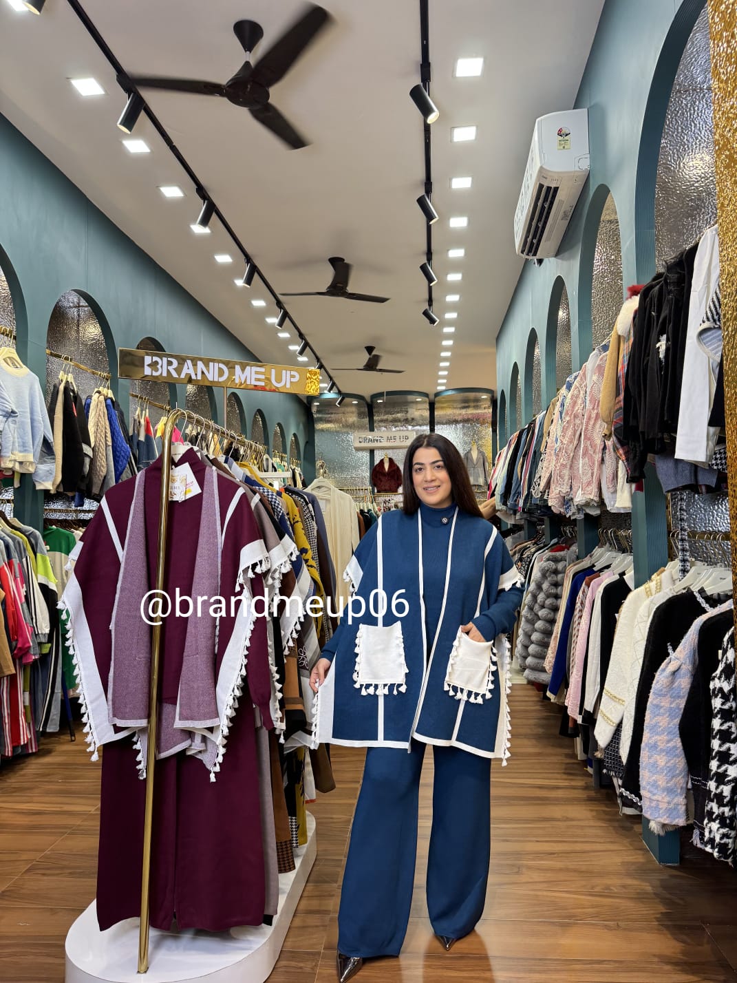 WOOLEN CORD WITH DESIGN SHAWL (IMP-565)