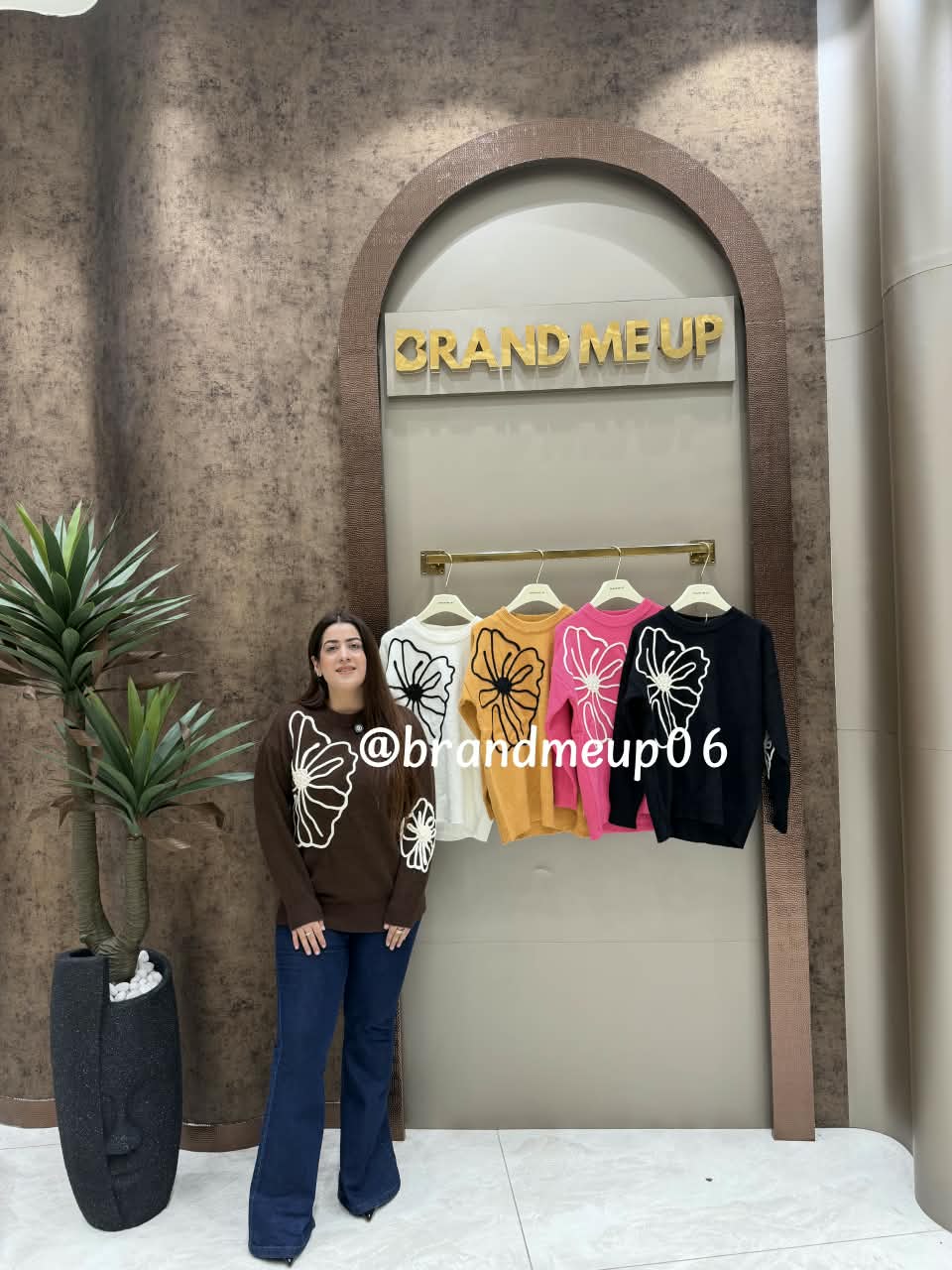 WOOLEN SIDE FLOWER SWEATER (IMP-699)