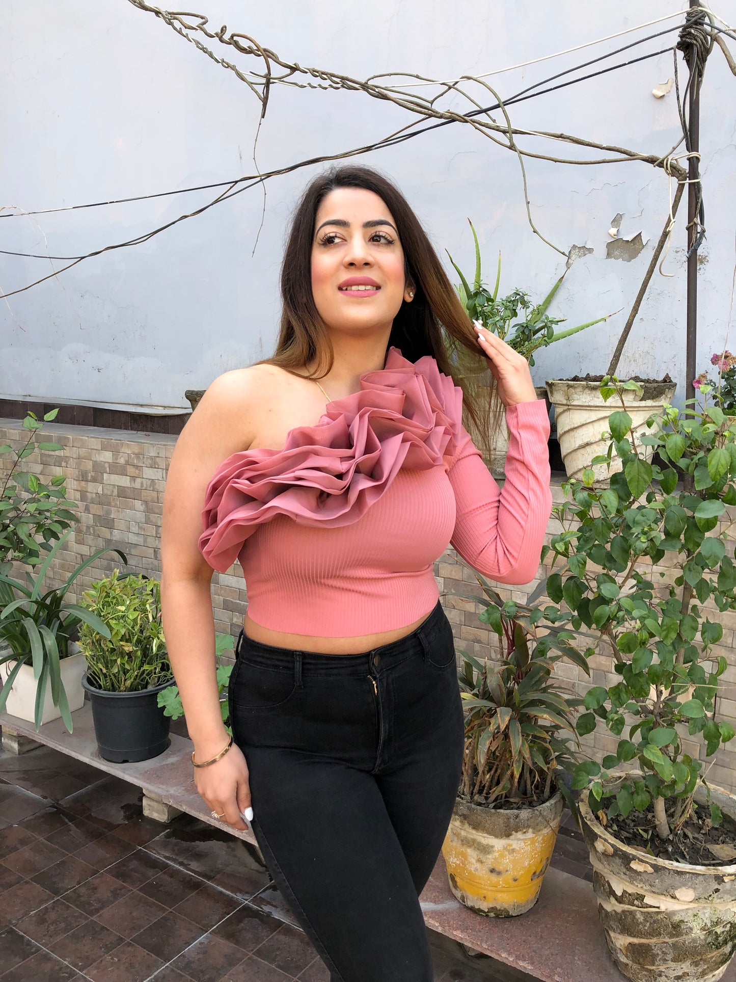 One Side Frill Crop Top