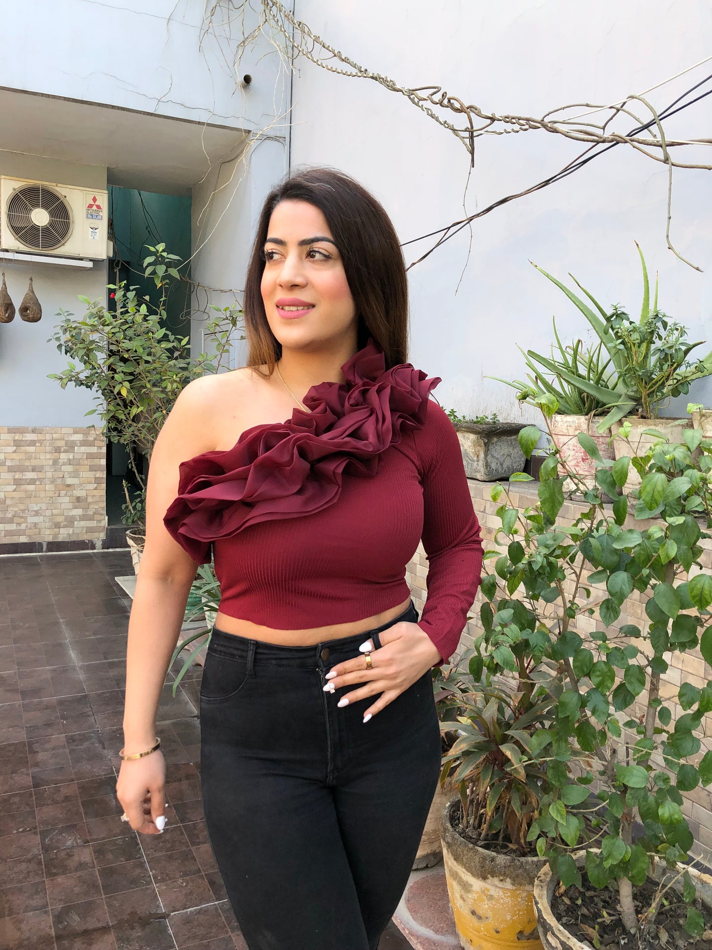 One Side Frill Crop Top