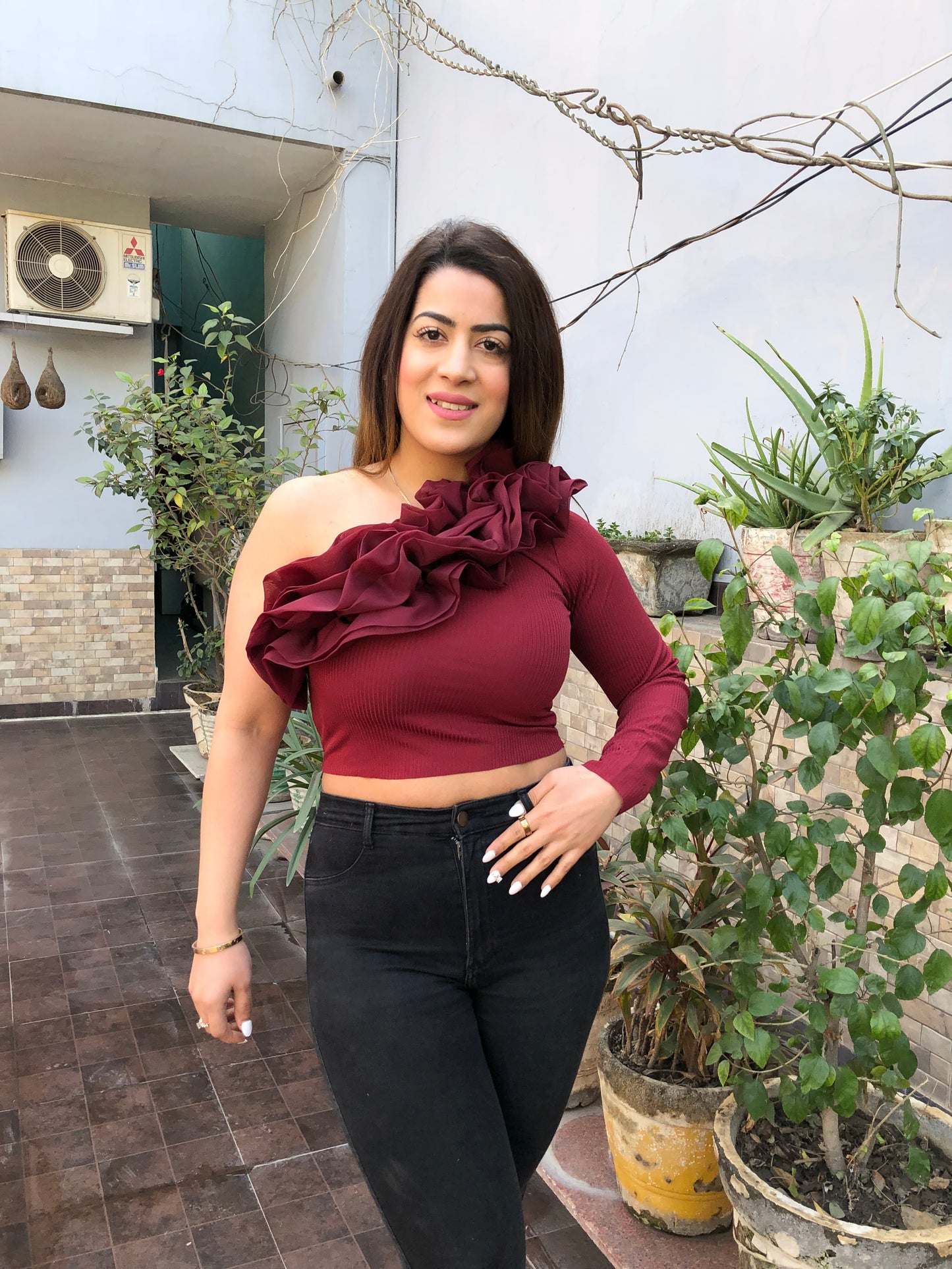 One Side Frill Crop Top