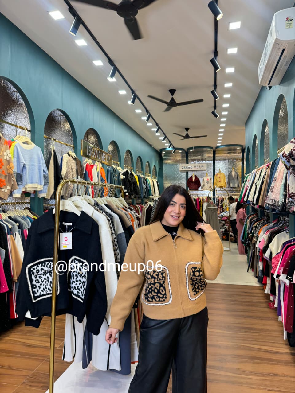 DESIGNER WOOLEN PRINTED POCKET CARDIGAN (IMP-556)