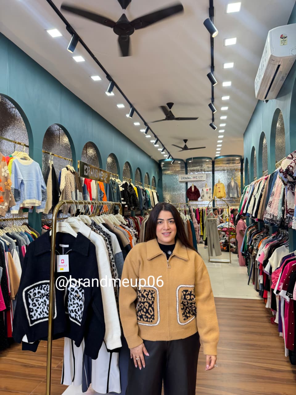 DESIGNER WOOLEN PRINTED POCKET CARDIGAN (IMP-556)