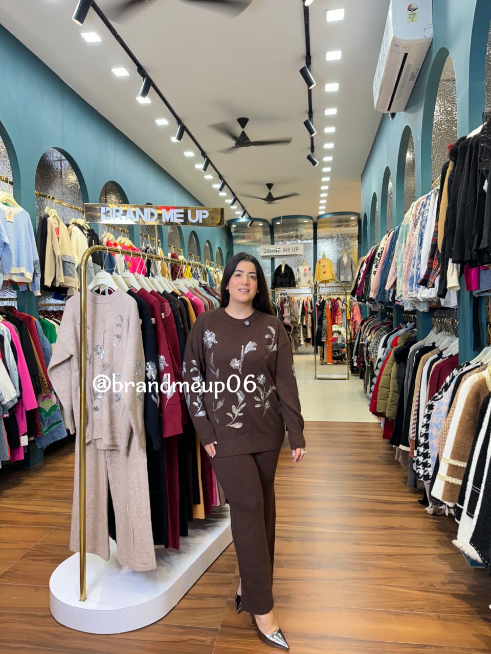 SEQUENCE WOOLEN CORD SET (IMP-568)