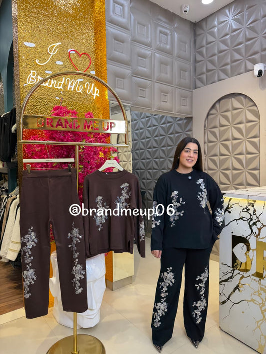 WOOLEN LONG FLOWER SEQUENCE CORD WITH POCKETS (IMP-613)