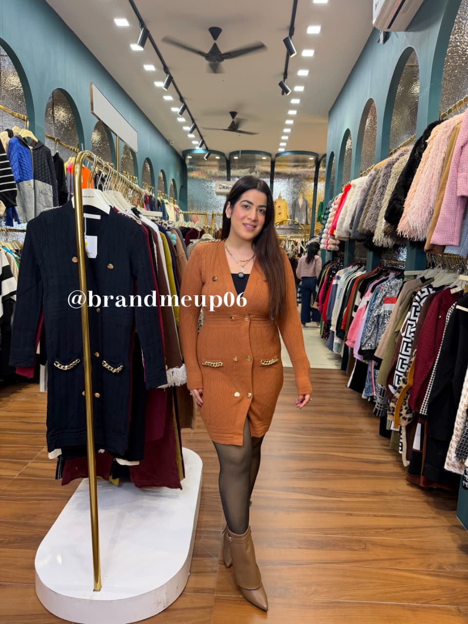 WOOLEN CHAIN DETAILS DRESS (IMP-660)