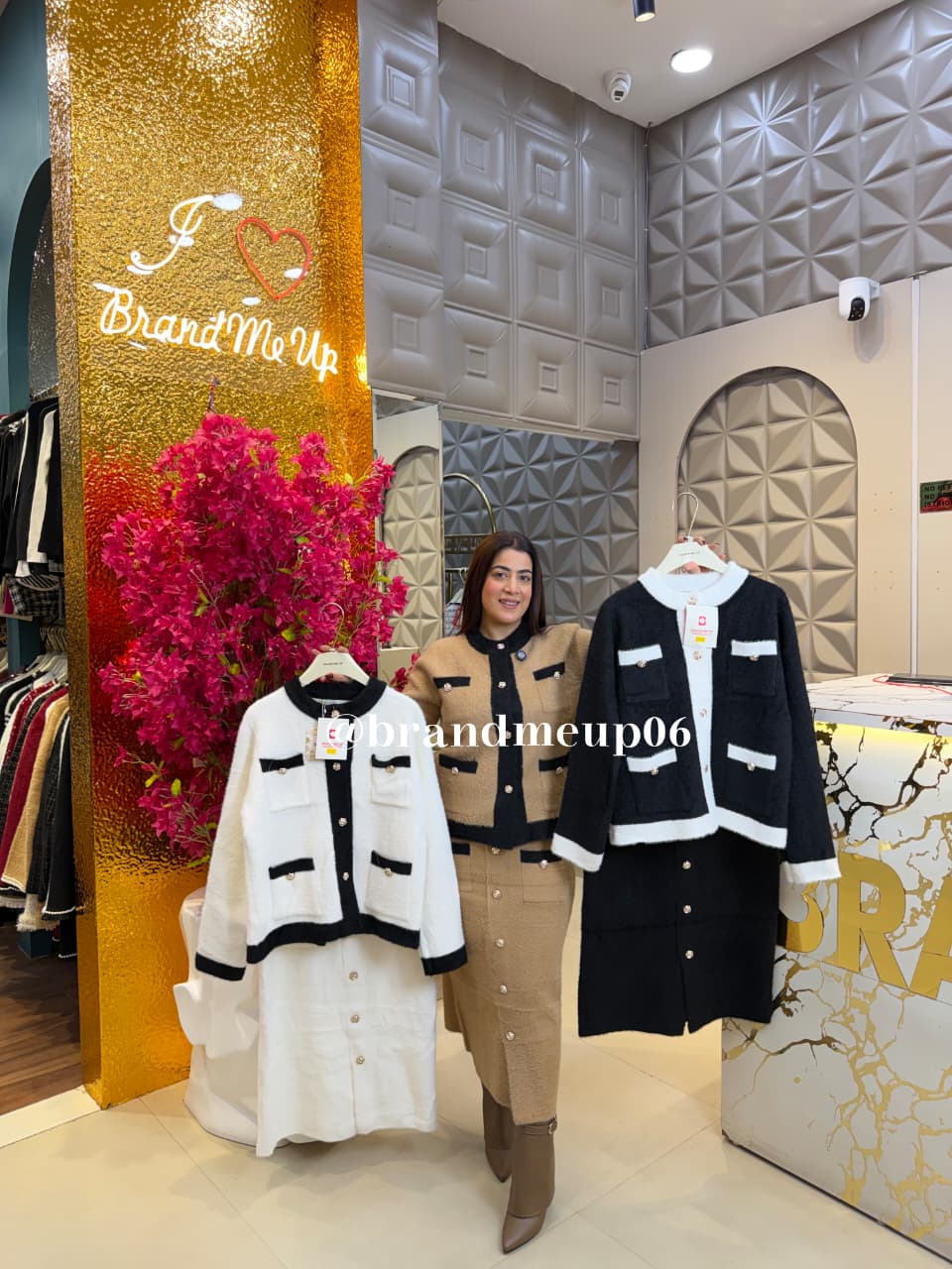 WOOLEN ROSE BUTTON DESIGNER SKIRT SET (IMP-662)