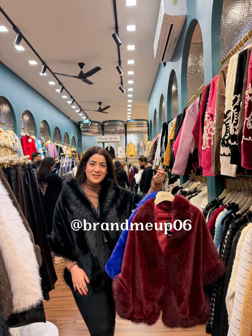 FUR PONCHU WITH FRONT HOOK (IMP-722)