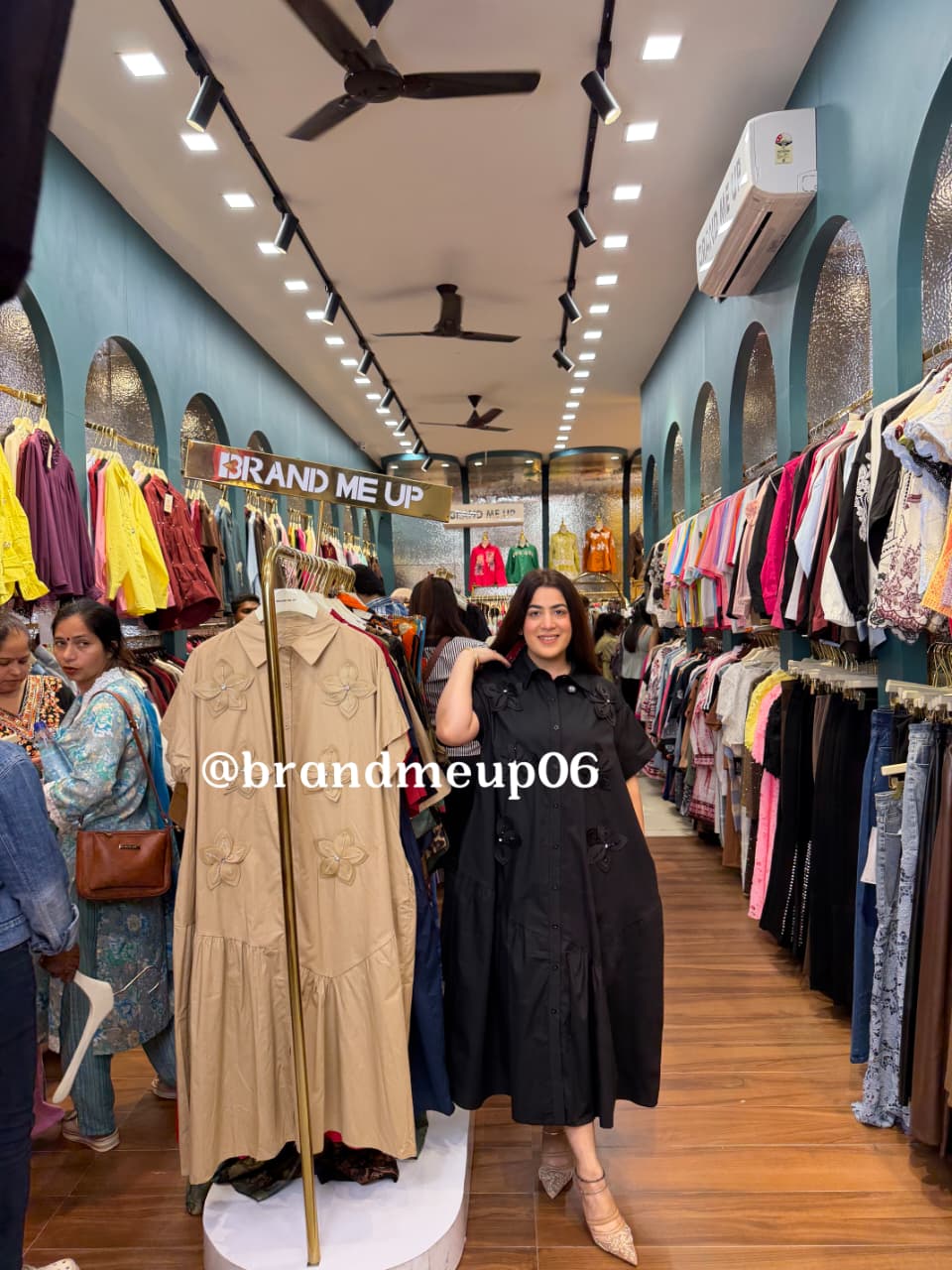 COTTON DRESS WITH 3D FLOWER AND POCKET (PRM-841)