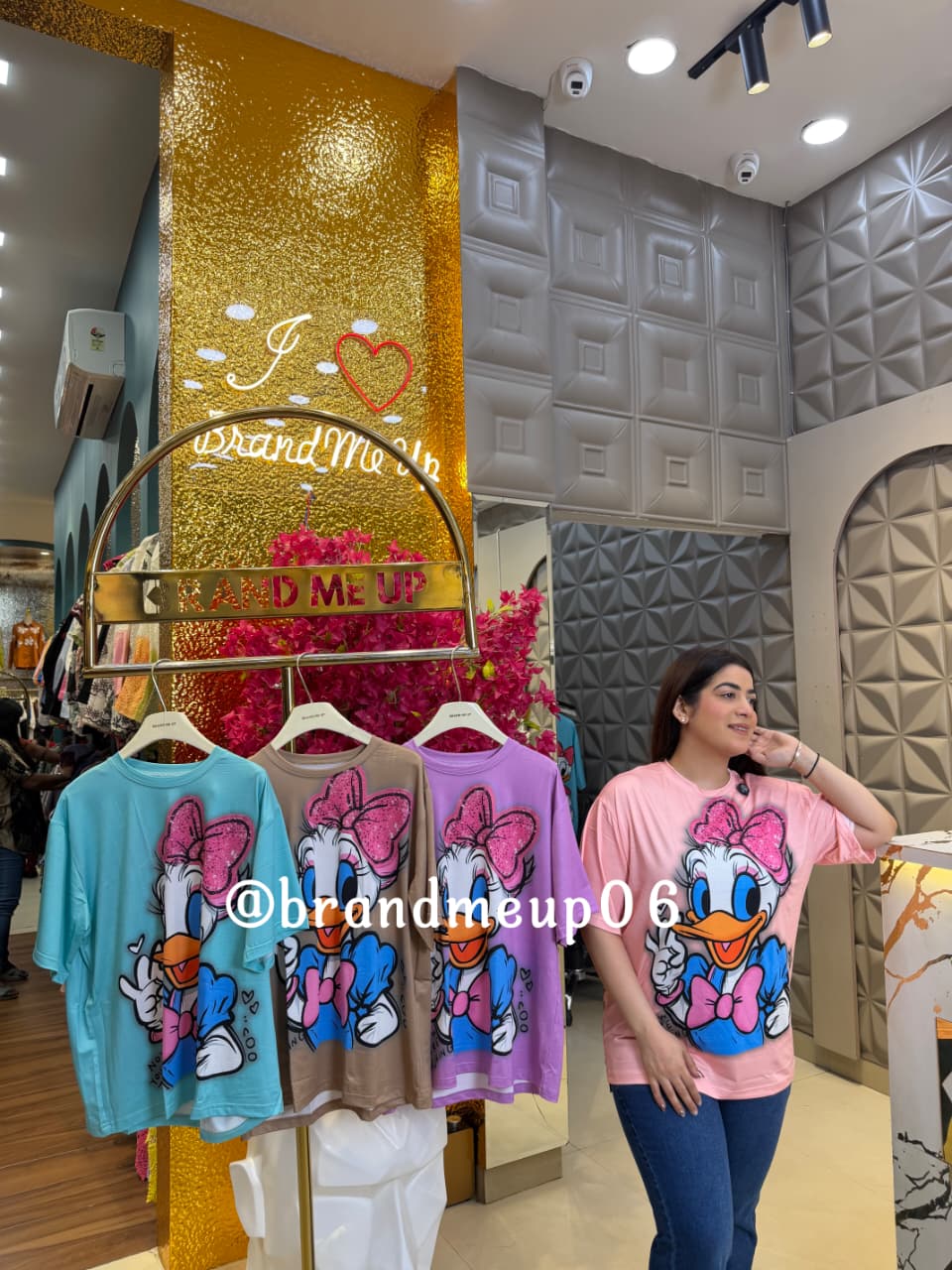 IMPORTED STRETCHABLE T-SHIRT (TEE-196) BOW DUCK