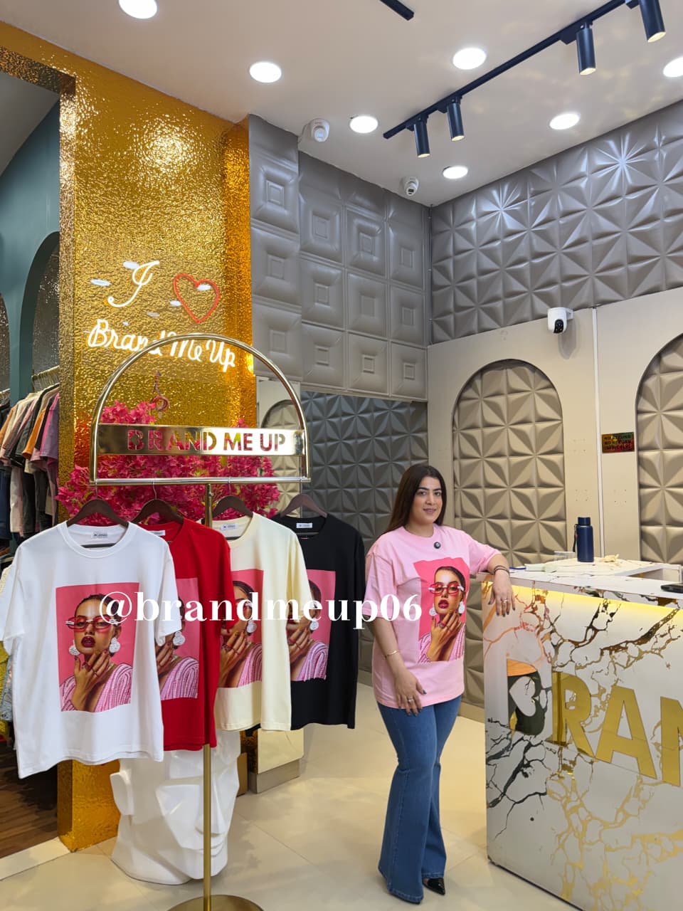 ‘GLITZY’ SEQUENCE T-SHIRT (TEE-242) (CODE-T50004)
