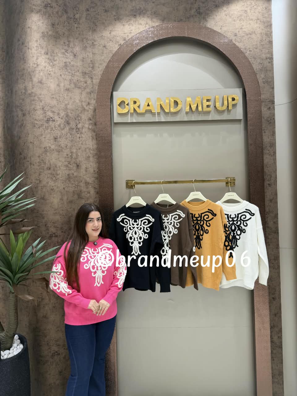 WOOLEN DESIGNER EMBROIDRY SWEATER (IMP-701)