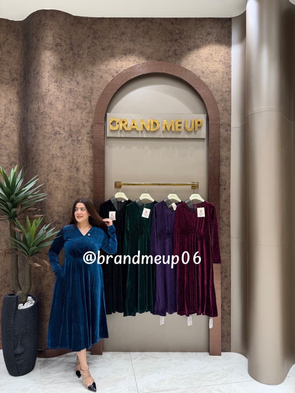Velvet Dress With Belt (VELVET-5)