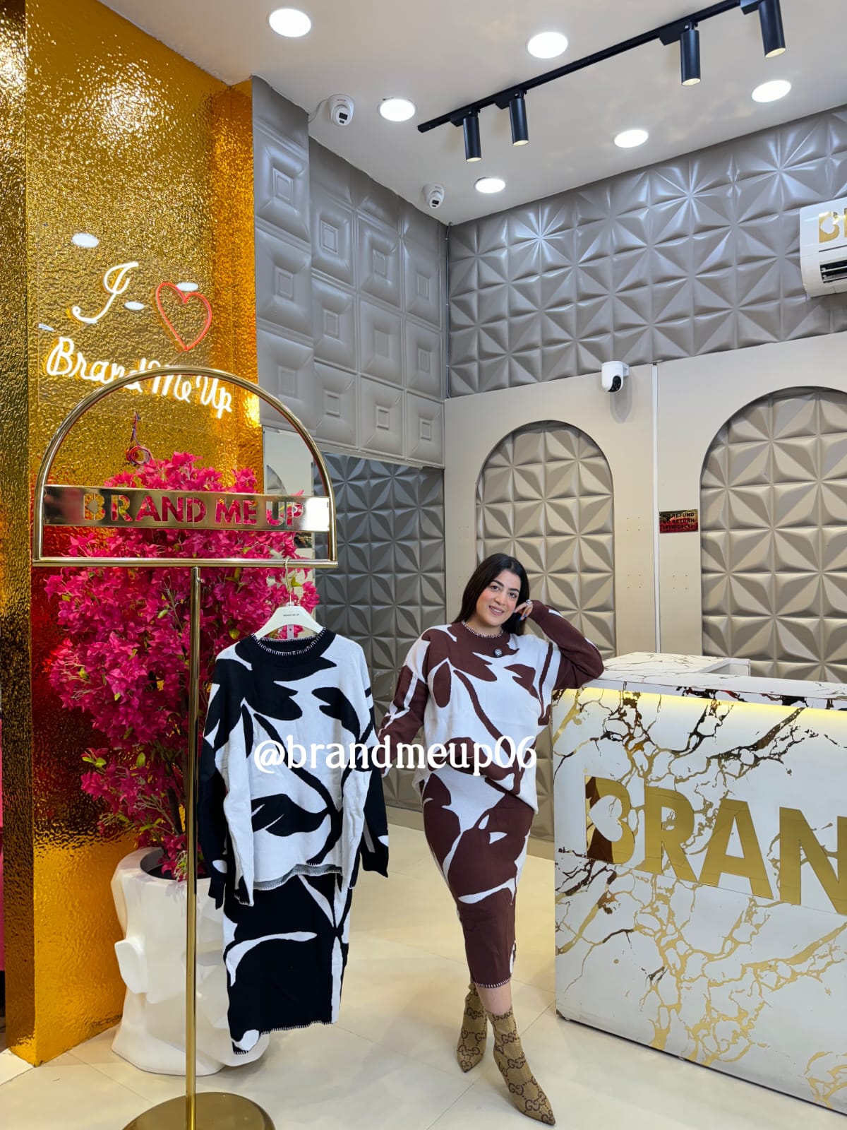 Woolen Top & Skirt Set  (IMP-212)