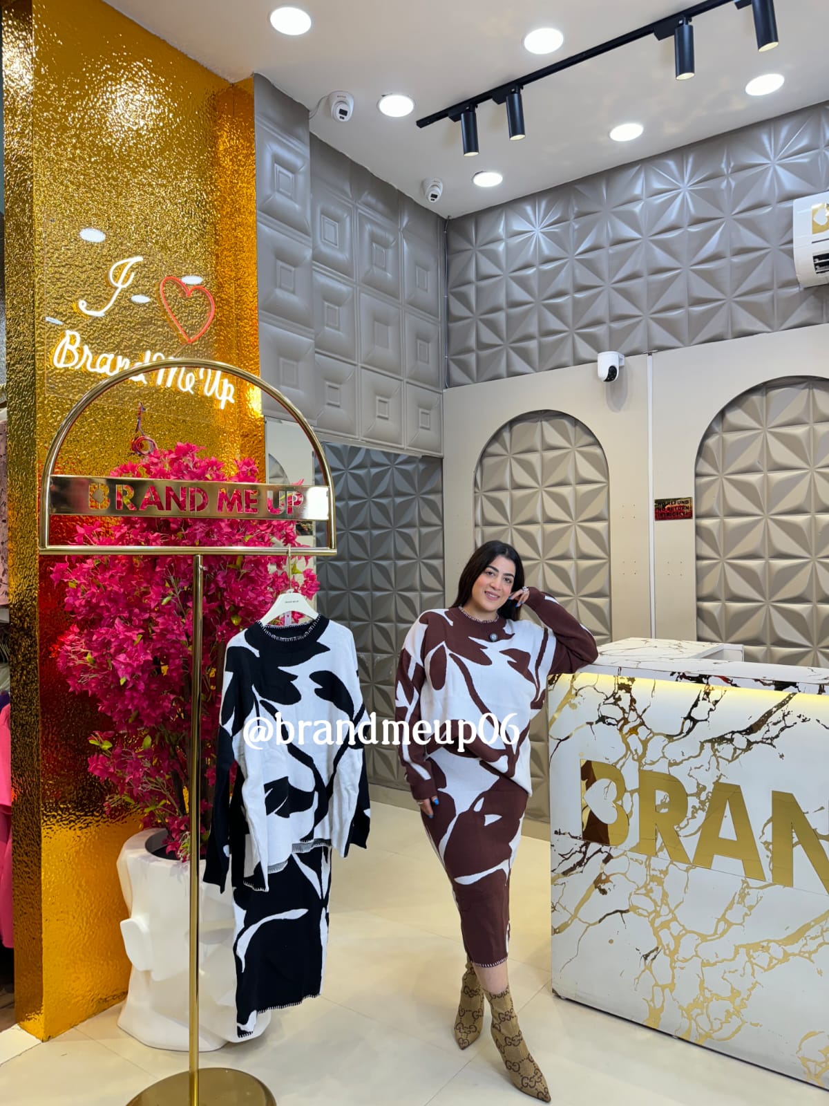 Woolen Top & Skirt Set  (IMP-212)