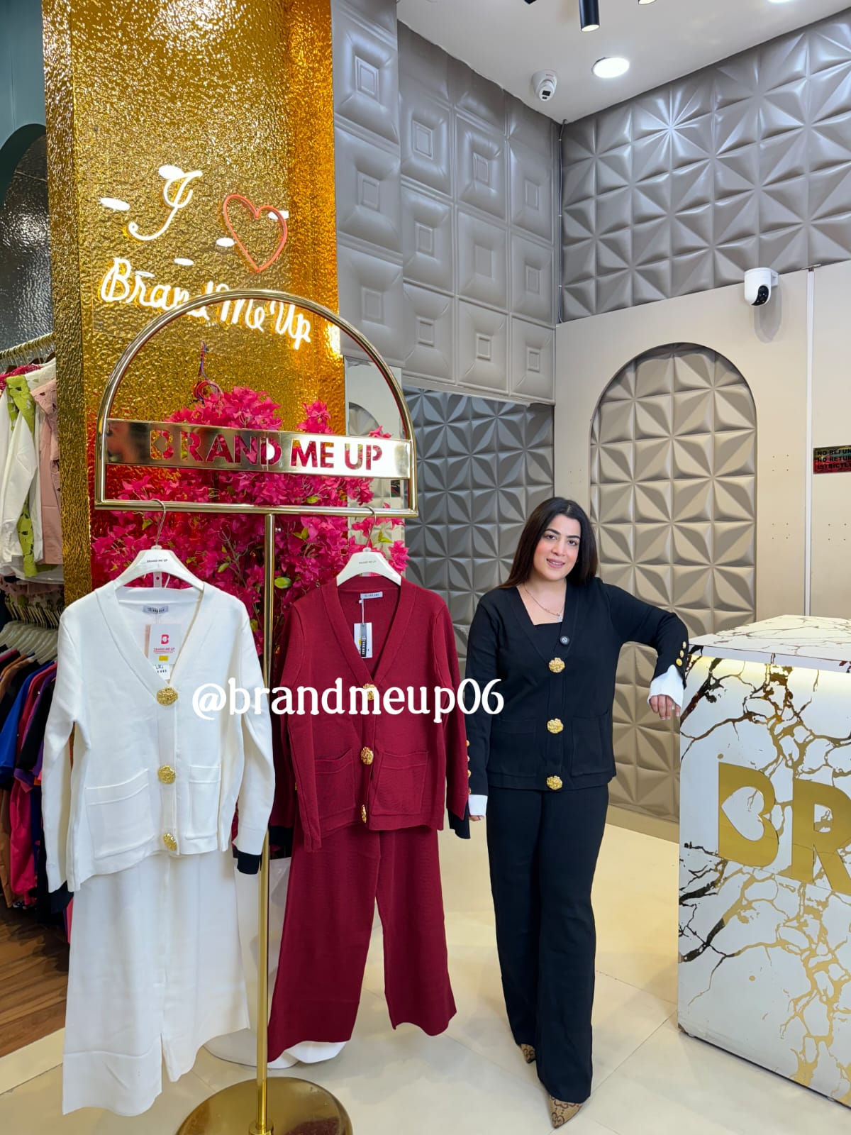 Woolen Cord With Golden Button (IMP-309)