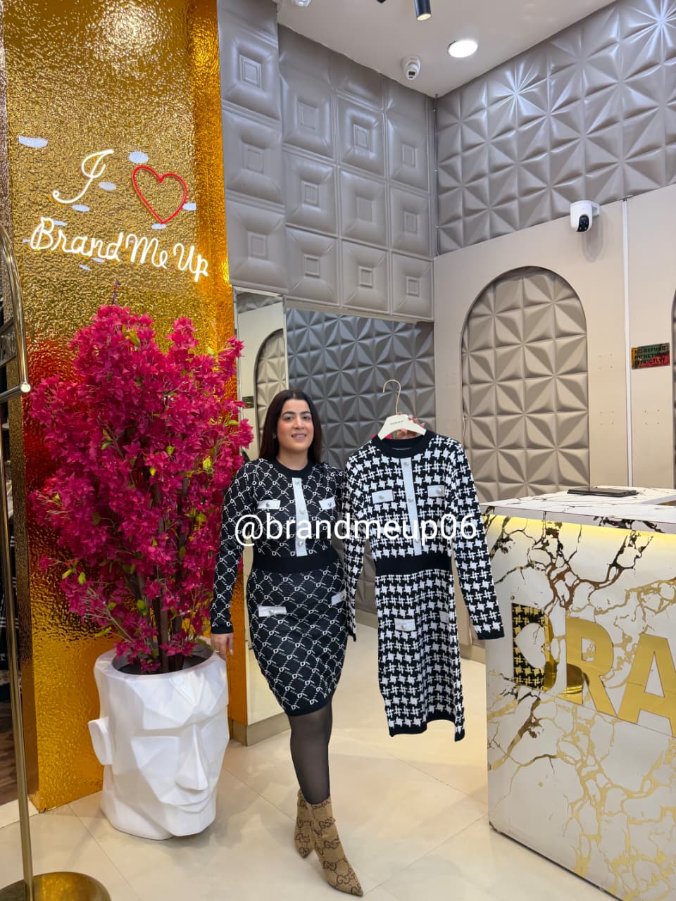 WOOLEN DRESS WITH BUTTON (IMP-644)