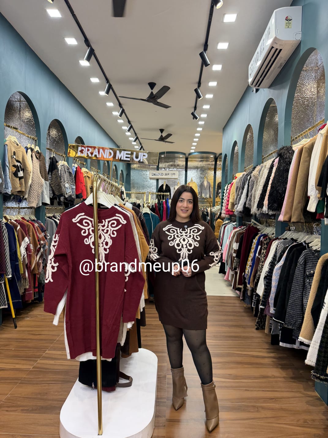 EMBROIDERY WOOLEN DRESS WITH BELT (IMP-571)