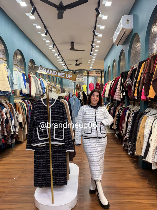 WOOLEN ROSE BUTTON SKIRT SET (IMP-661)